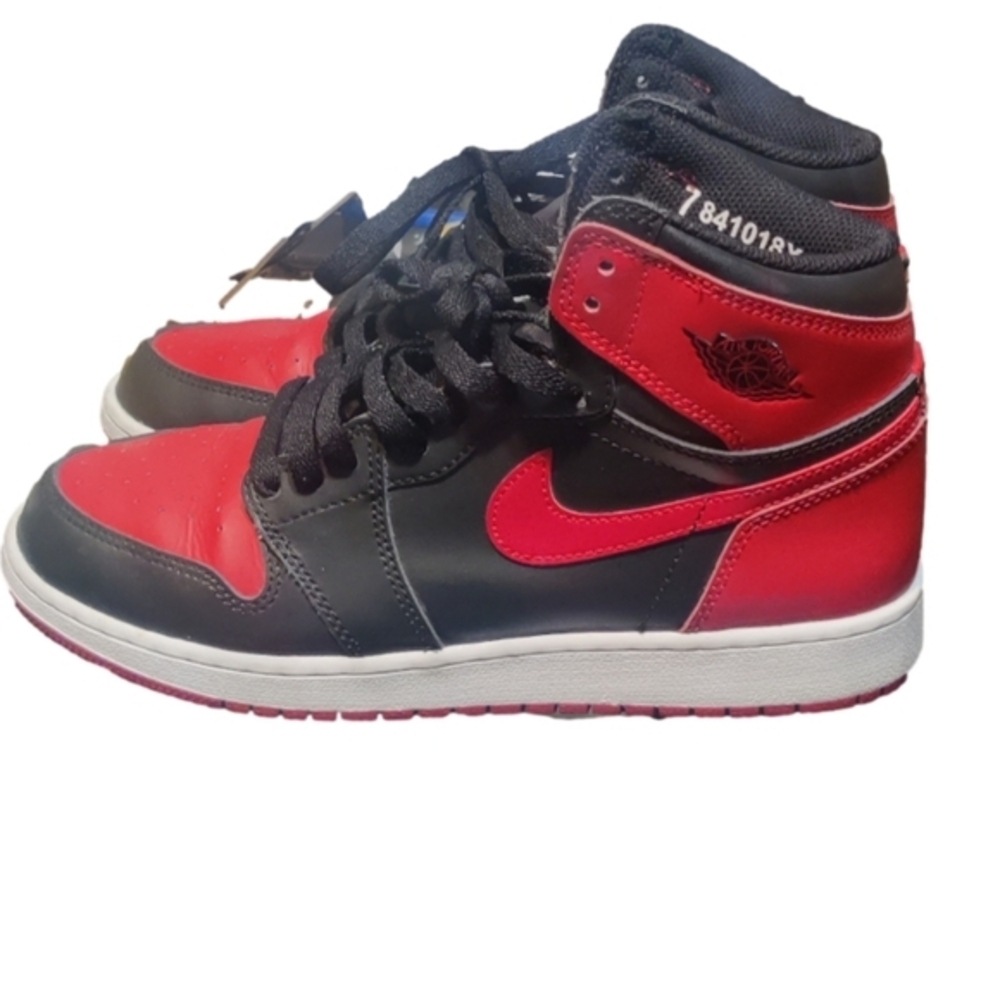 Nike Air Jordan 1 Retro Boys Size 7 Women's 6